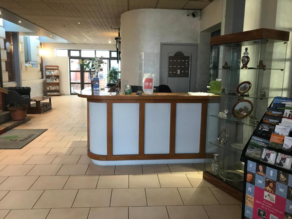 Hotel Le Beau Site Gien Eksteriør billede