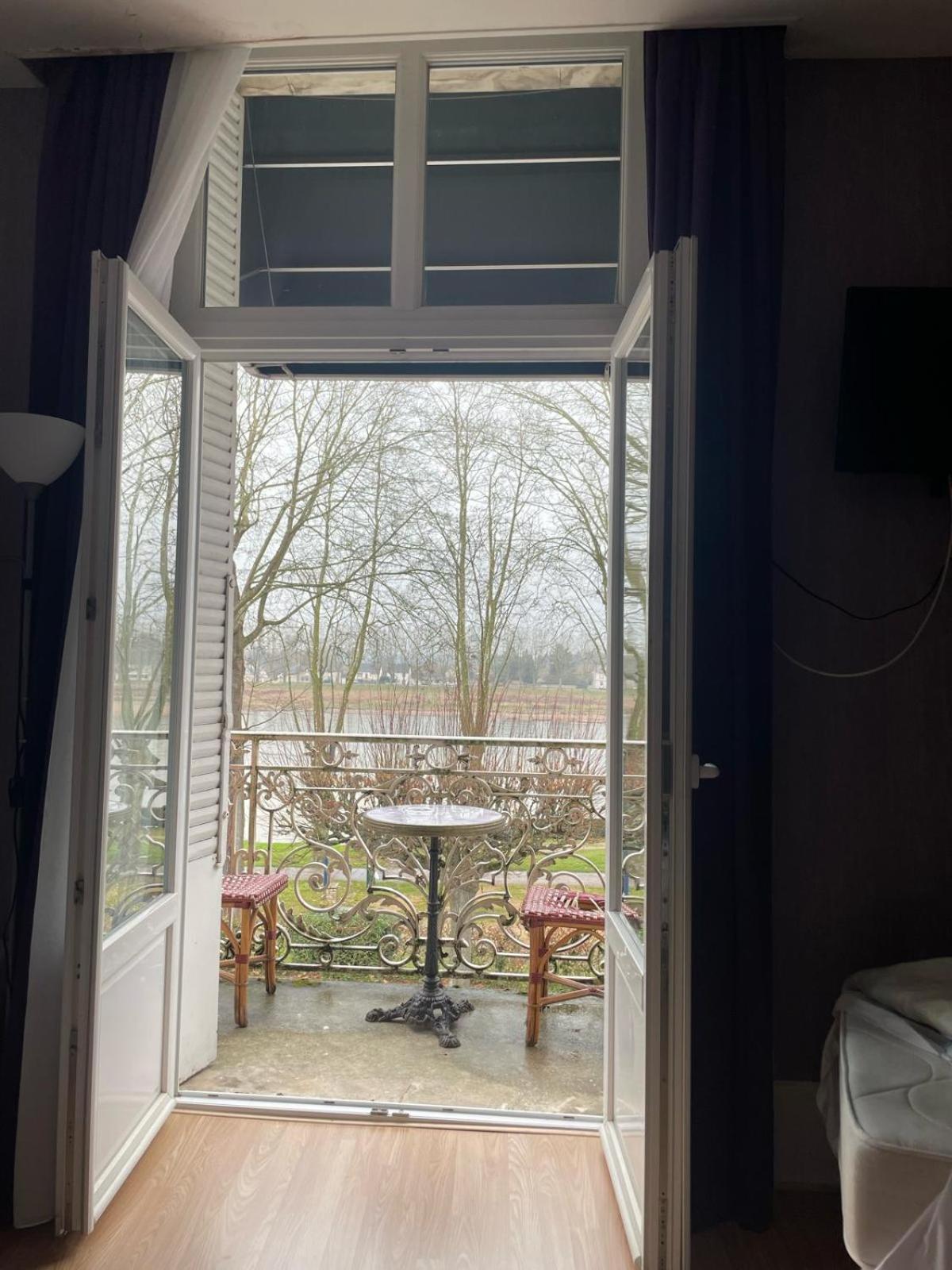 Hotel Le Beau Site Gien Eksteriør billede