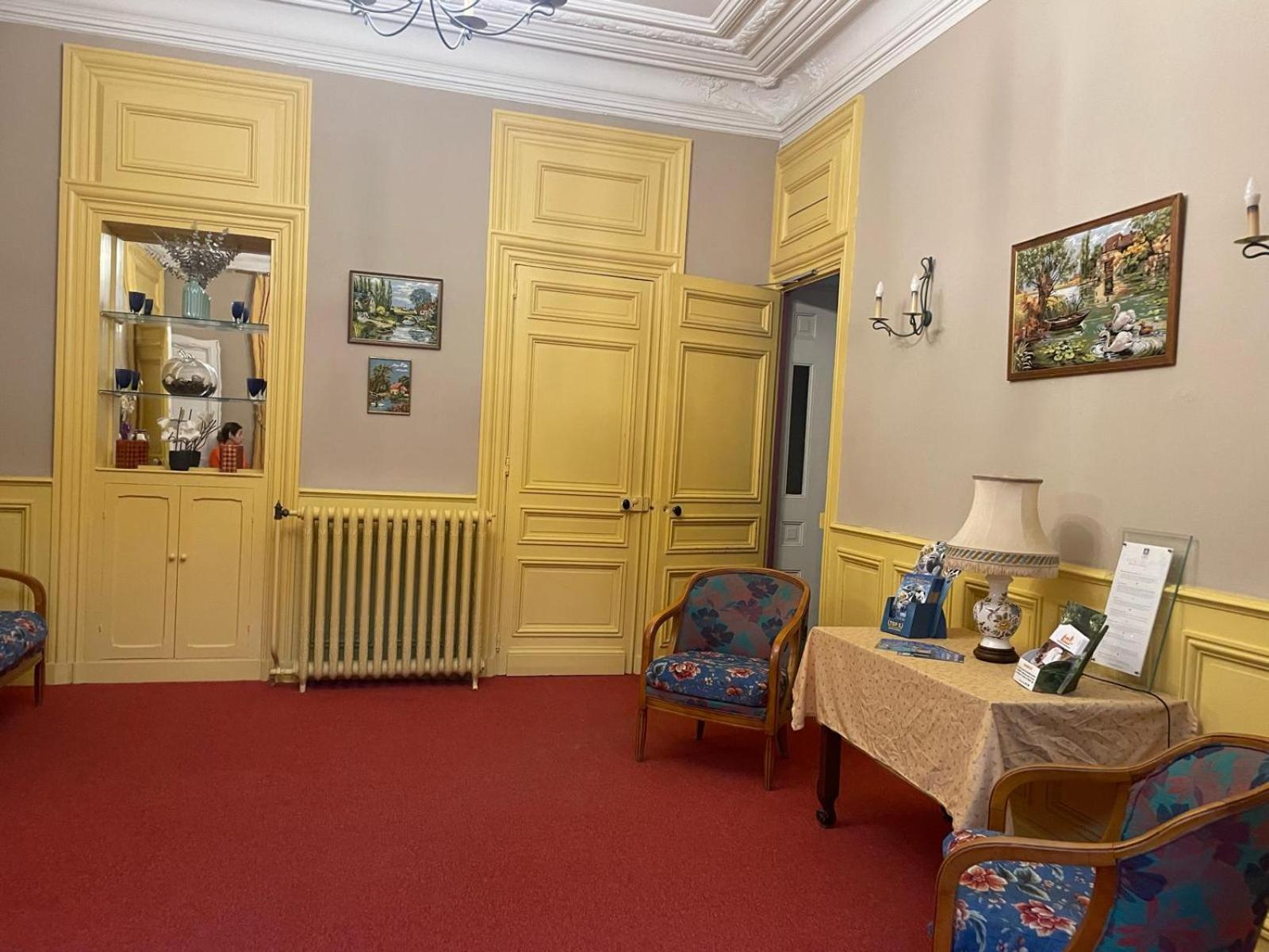 Hotel Le Beau Site Gien Eksteriør billede