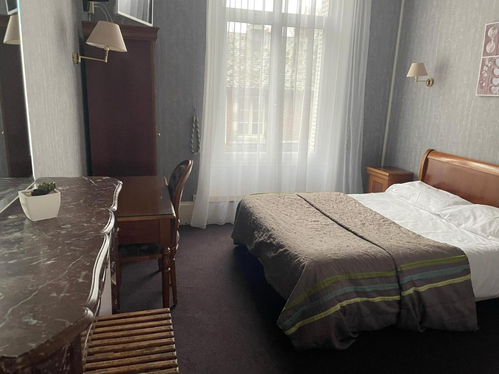 Hotel Le Beau Site Gien Eksteriør billede
