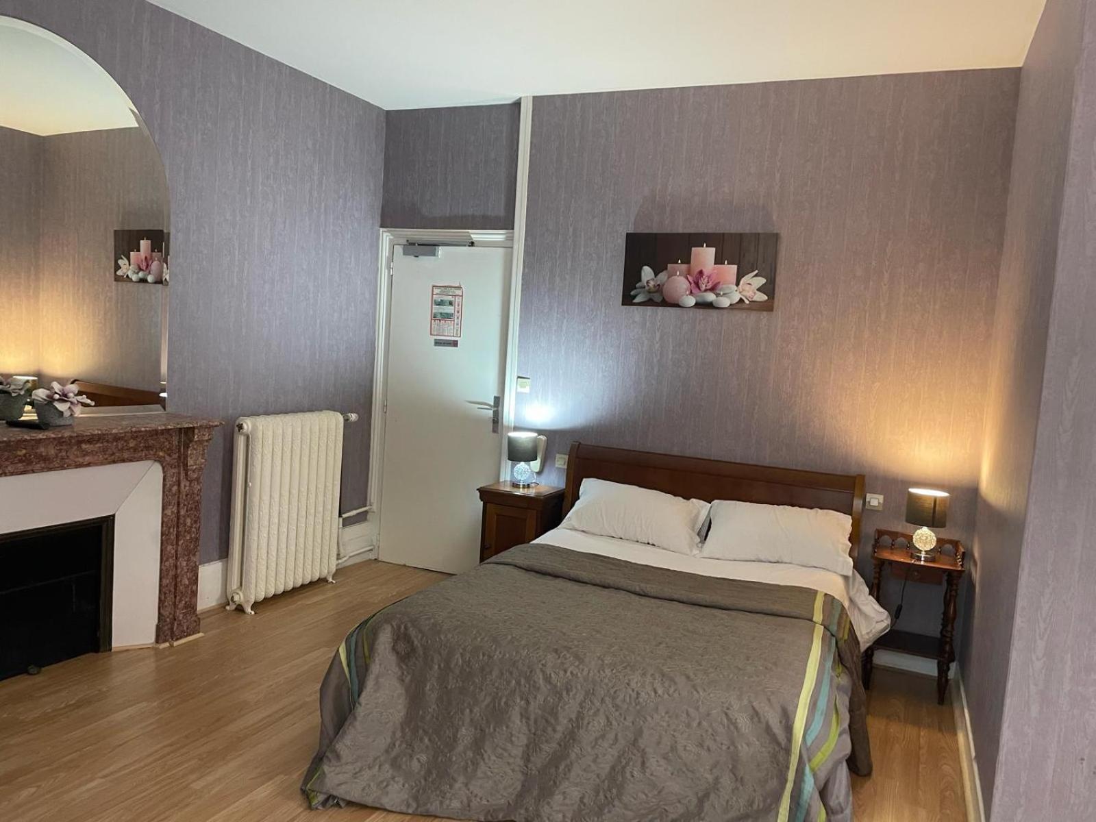 Hotel Le Beau Site Gien Eksteriør billede