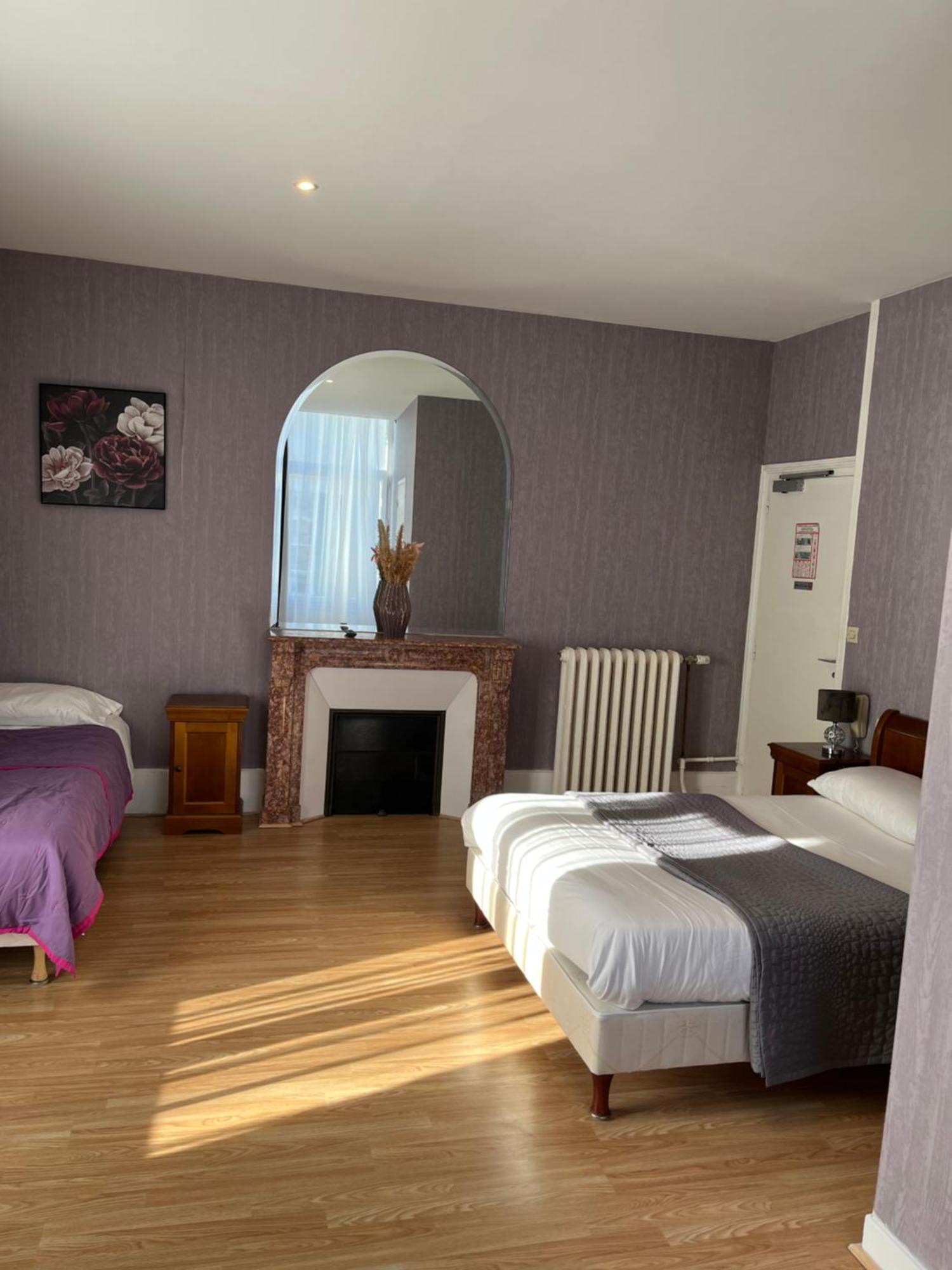 Hotel Le Beau Site Gien Eksteriør billede