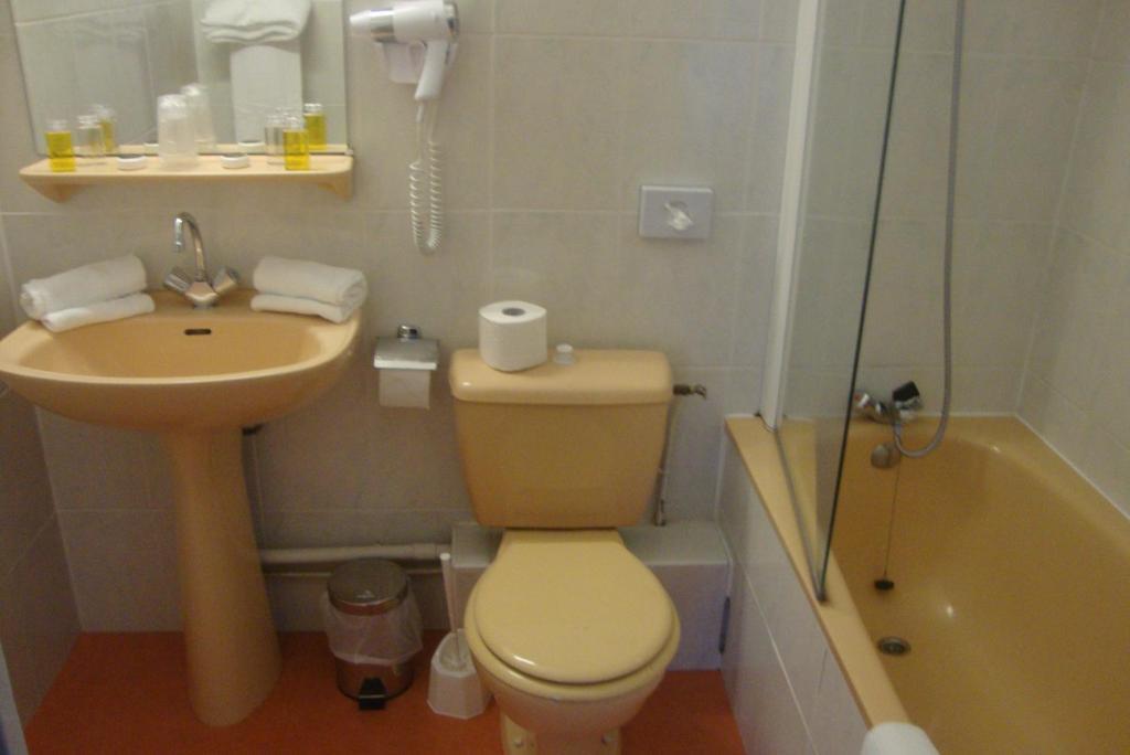 Hotel Le Beau Site Gien Værelse billede