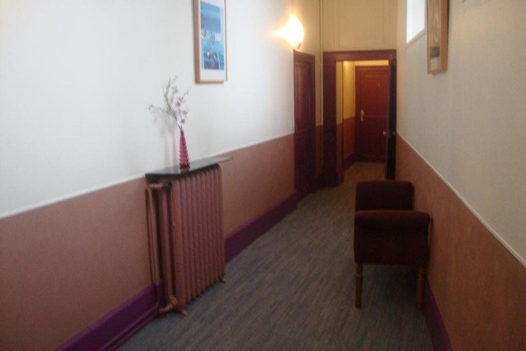 Hotel Le Beau Site Gien Eksteriør billede